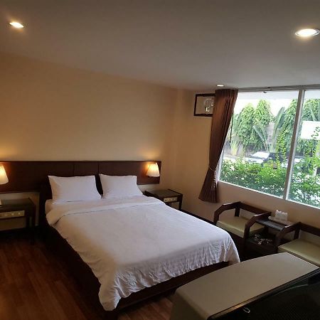 Dusit Hotel Sakon Nakhon Exterior foto