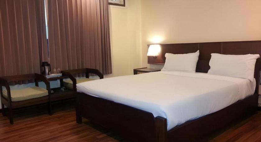 Dusit Hotel Sakon Nakhon Exterior foto